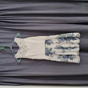 Dress used 2 times (band concert,graduation ceremony)